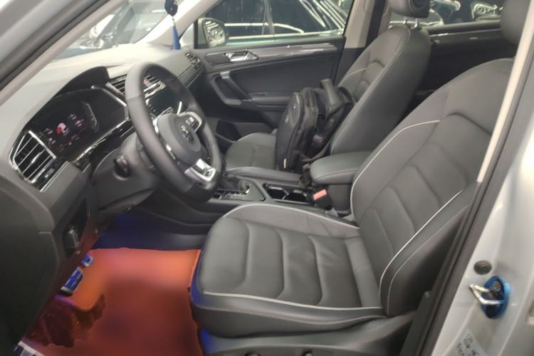 Used Volkswagen Tiguan L 2021 330TSI Automatic Two-Wheel Drive R-Line Flagship Edition
