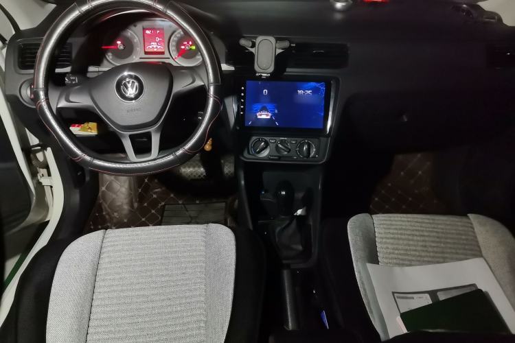 Used Volkswagen Santana 2021 1.5L Automatic Fashion Edition Center Console