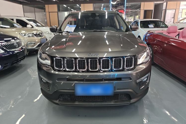 Used Jeep Compass 2019 220T Automatic Family Edition
