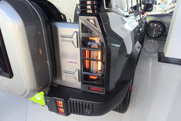 Used JETOUR Traveler 2023 2.0T All-Wheel-Drive CrossPRO
