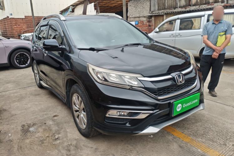 Used Honda CR-V 2016 2.0L two-wheel drive Urban Edition Front Right 45 Deg