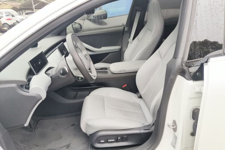 Used Nio ET5T 2024 75kWh Touring Left Front Seat