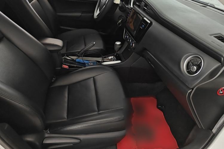 Used Toyota Corolla 2017 Revised Version 1.2T S-CVT GL Right Front Seat