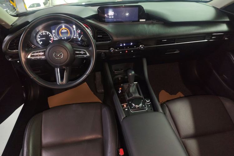Used Mazda 3 Axela 2020 2.0L Automatic Zhiya Edition Center Console