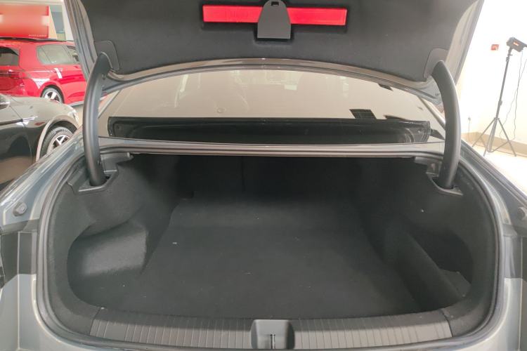 Used Volkswagen Magotan 2024 380TSI DSG Ultimate Edition Trunk