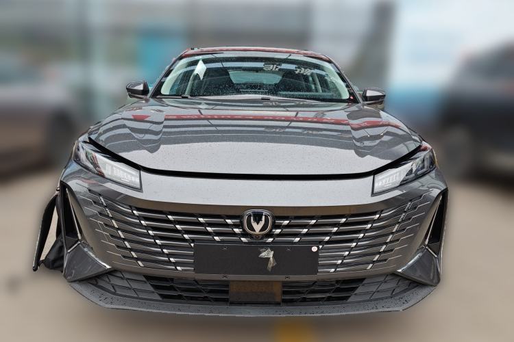 Used CHANGAN Eado 2025 Blue Whale 1.5T 500Bar Prestige Model Front