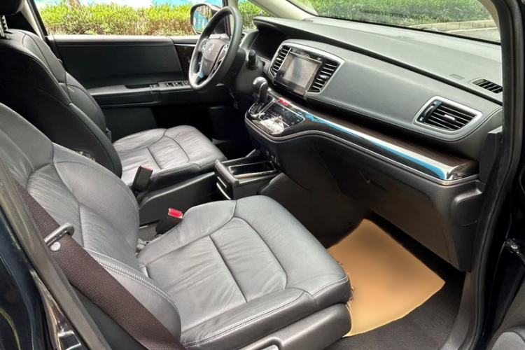 Used Honda Odyssey 2018 2.4L Luxury Edition Exterior 2