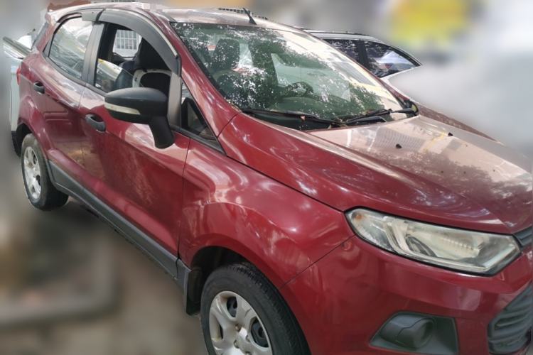 Used Ford EcoSport 2013 1.5L Manual Comfort Model Front Right 45 Deg