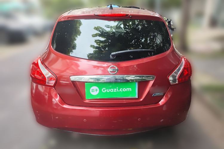 Used Nissan Tiida 2013 1.6L CVT Cool Cafe Edition
