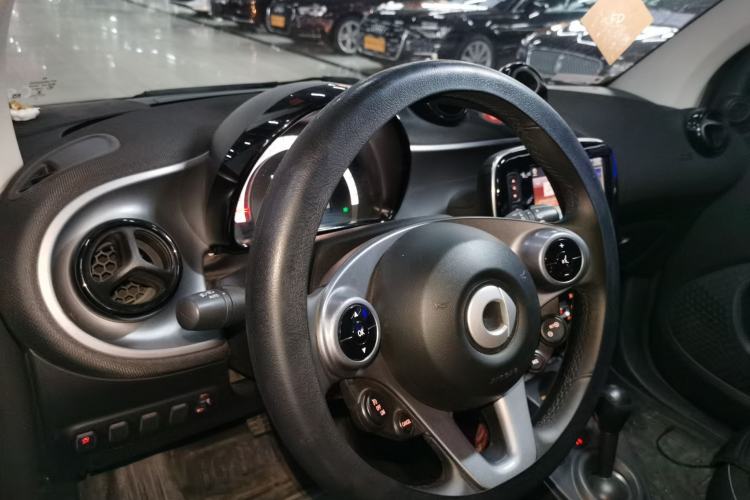 Used smart fortwo 2016 1.0L Grey Ranger Special Edition
