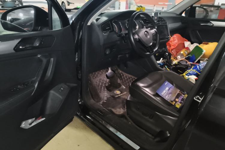 Used Volkswagen Tiguan L 2019 Revised 330TSI Automatic Two-Wheel Drive Smart & Luxury Edition China VI Standard Driver Seat