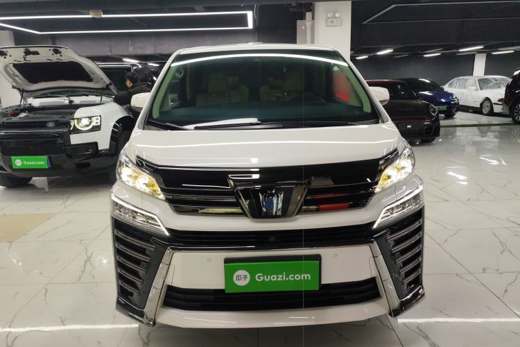 Used Toyota Vellfire 2023 Crown Dual-Engine 2.5L HV Ultimate Edition
