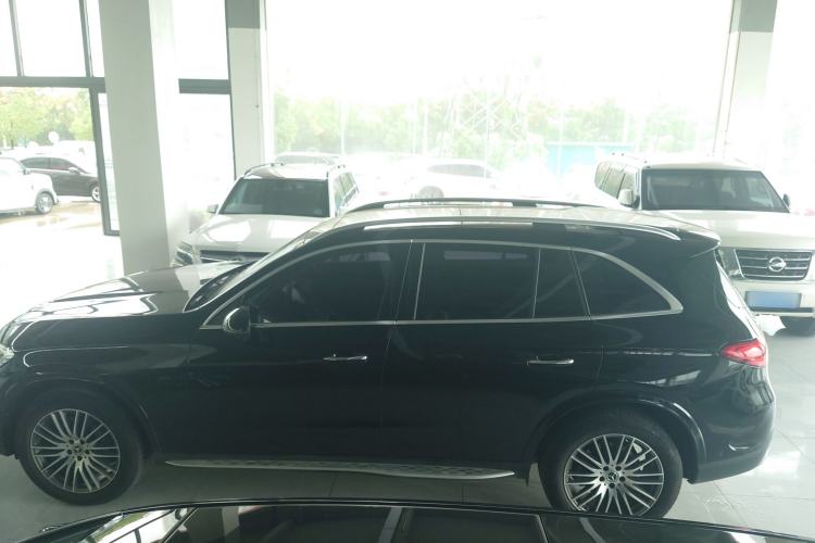 Used Mercedes-Benz GLC 2025 GLC 300 L 4MATIC Dynamic Model 5 Seats
