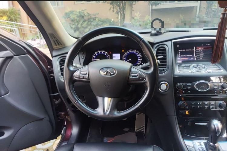 Used Infiniti QX50 2015 2.5L Comfort Edition
