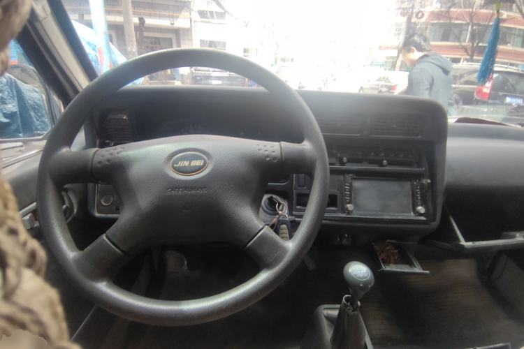 Used Jinbei Hiace 2011 2.0L 5th Generation Xiangyun Comfort Version 4G20D4B Steering Wheel