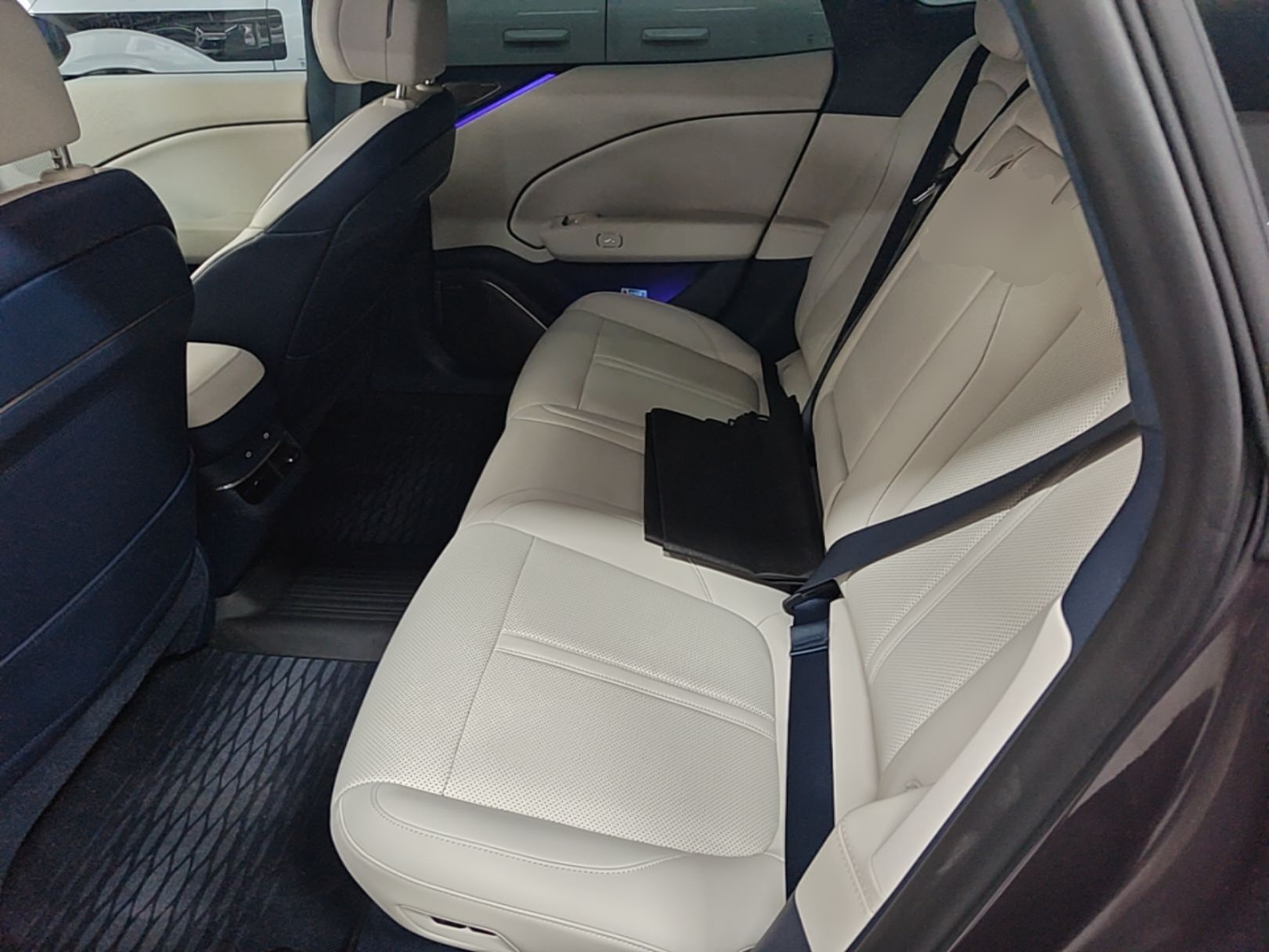 Zeekr 007 2025 Rear-Drive Intelligent Driving Version 75 kWh — снимка 20