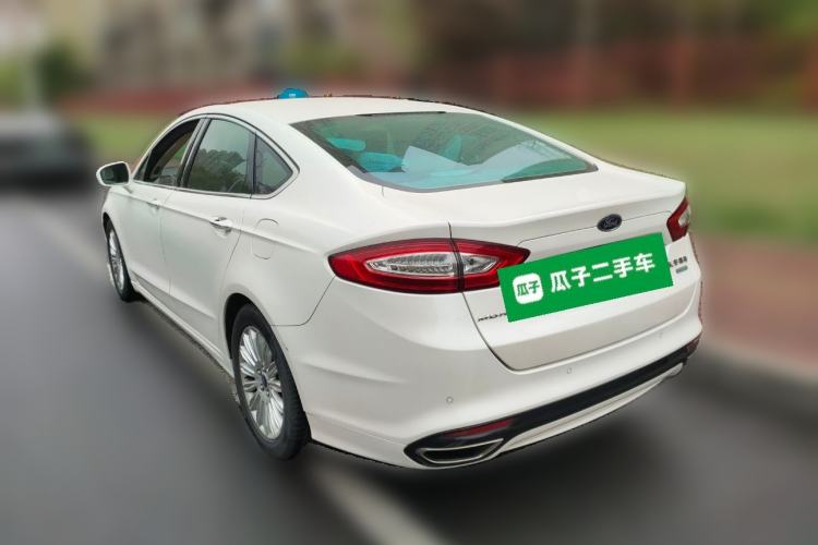 Used Ford Mondeo 2013 2.0L GTDi 200 Luxury Model Rear Left 45 Deg