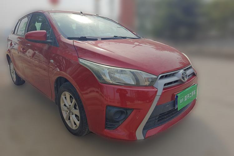 Used Toyota YARiS L Zhi Xuan 2015 1.5E Automatic Charm Edition Front Right 45 Deg