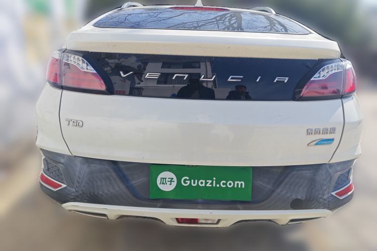 Used Venucia T90 2018 2.0L CVT Smart Connect Luxury Edition China V Standard