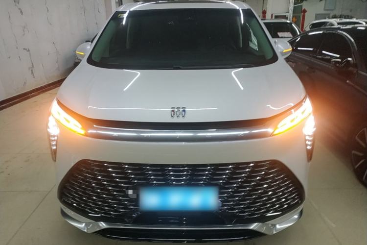 Used Buick Century 2025 2.0T Seven-Seater Yinshi Edition
