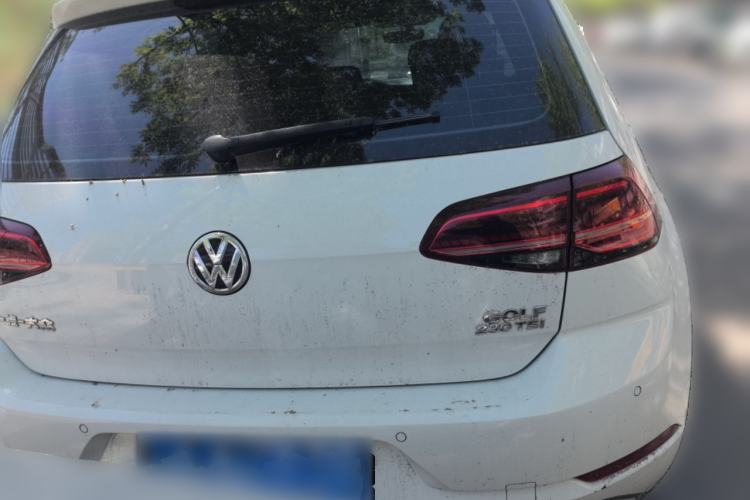 Used Volkswagen Golf 2018 230TSI Automatic Luxury Version
