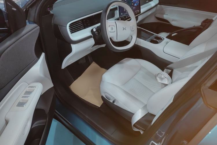 Used XPeng G6 2023 755 Ultra-Long Range Pro Driver Seat