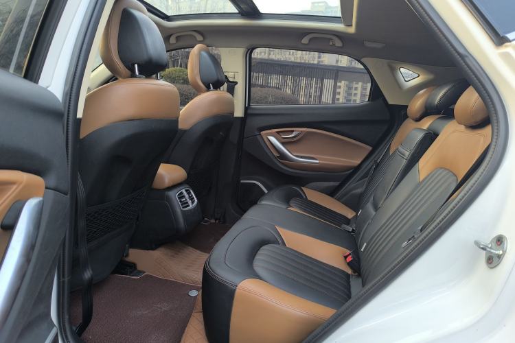 Used Soueast DX7 2015 1.5T Automatic Prestige Model