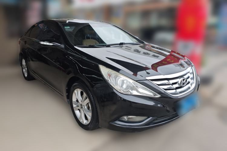 Used Hyundai Sonata 2011 2.0L Automatic Leading Edition Front Right 45 Deg