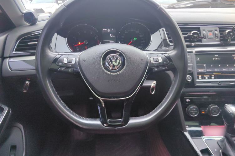 Used Volkswagen Lamando 2018 230TSI DSG Fashion Edition Steering Wheel
