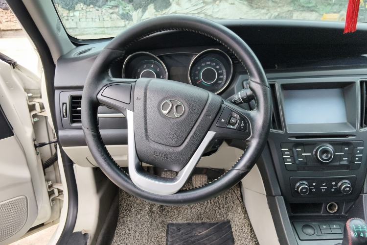 Used BAIC Senova D50 2014 1.5L manual comfort version Steering Wheel