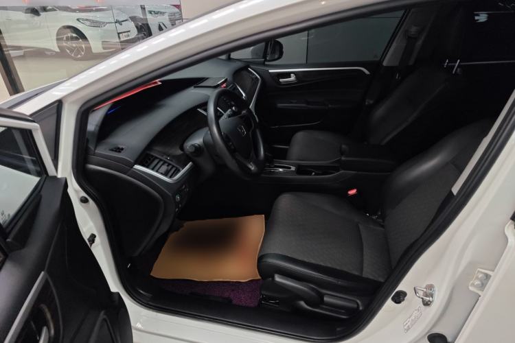 Used Honda Jade 2017 1.8L automatic Comfort version 5 seats
