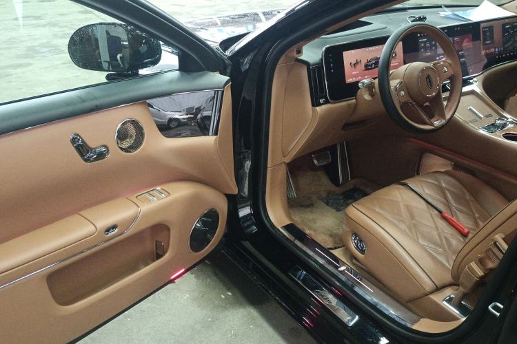 Used Hima S800 2025 Model, Range-Extended Starlight Premium Edition, 5 Seats Driver Seat