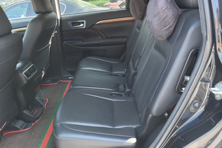 Used Toyota Highlander 2018 2.0T Four-Wheel Drive Prestige Version 7 Seats China VI Standard