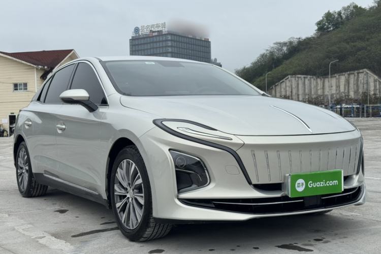 Used Hongqi E-QM5 2022 431 km Charge & Enjoy Edition