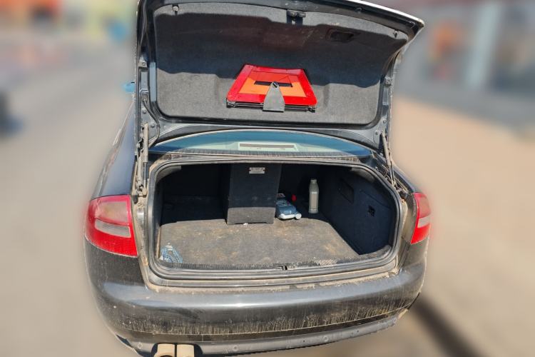 Used Audi A6 2004 2.8L Luxury Edition