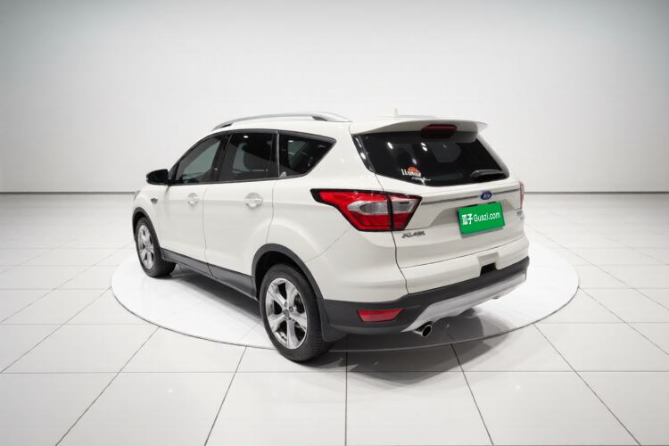 Used Ford Kuga 2017 EcoBoost 180 Two-Wheel-Drive Platinum Edition
