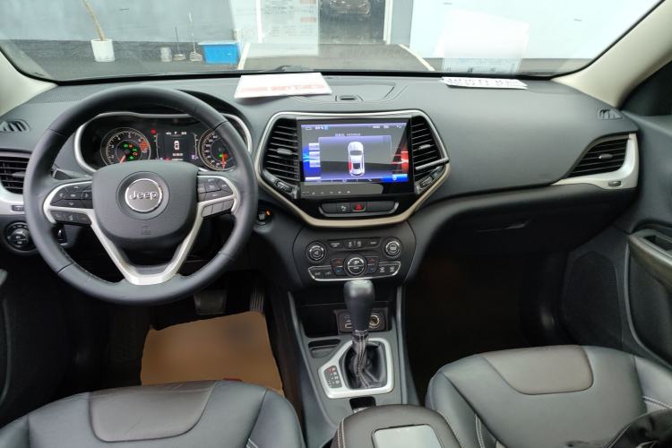 Used Jeep Cherokee 2016 2.4L Leading Edition