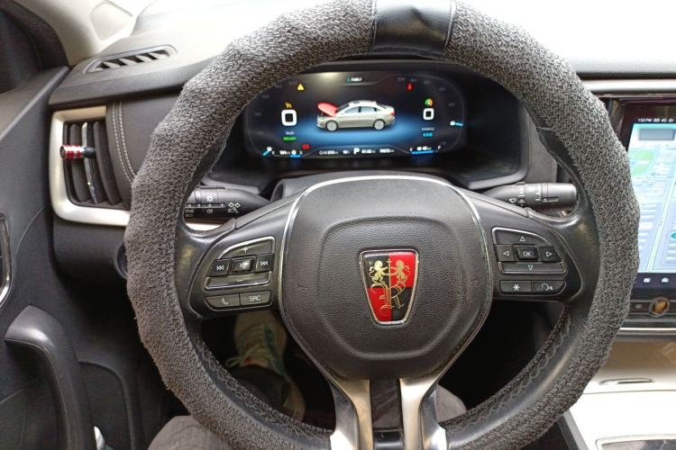 Used Roewe i6 New Energy 2017 45T Hybrid Connect & Smart Enjoyment Edition Steering Wheel