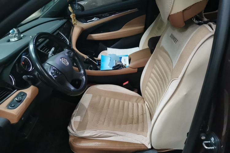 Used Buick LaCrosse 2016 28T Premium Edition Left Front Seat