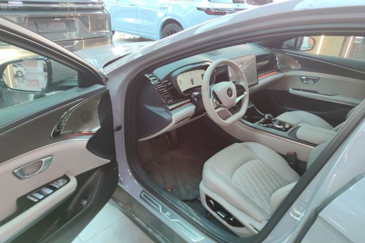 Used BYD Han 2025 DM-i Intelligent Driving Edition 125KM LiDAR Flagship Model
