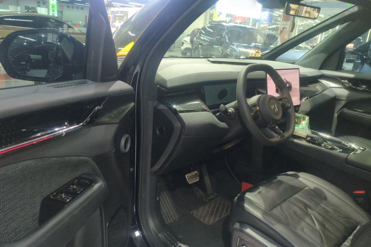 Used Zeekr 009 2024 7-Seater Walk-Through Version Four-Wheel Drive 108 kWh
