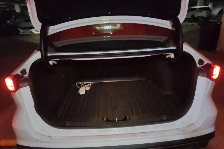 Used Geely Galaxy L6 2024 125km PLUS Dragon Edition Trunk