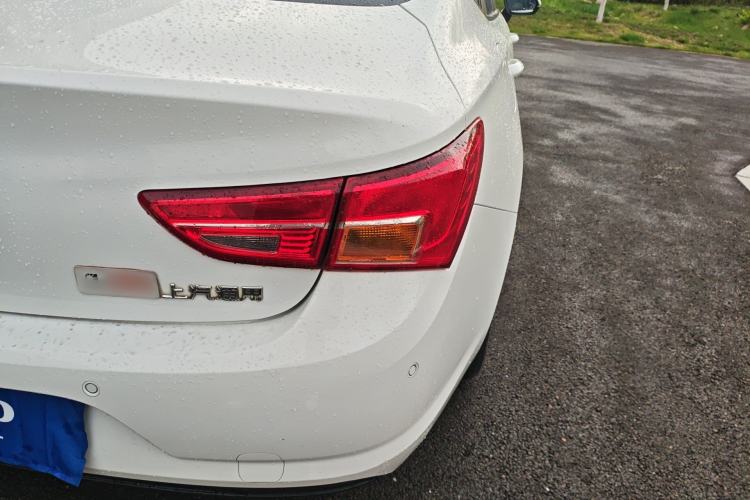 Used Buick Verano 2015 Sedan 15S Automatic Leading Model Right Rear Taillight