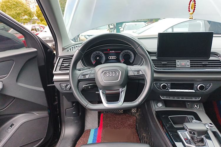 Used Audi Q5L 2022 Updated 40T Luxury Dynamic Edition Steering Wheel