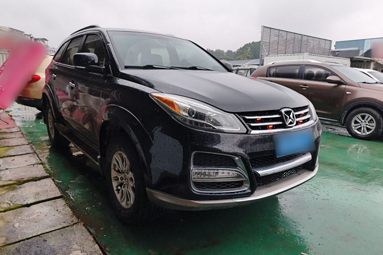 Used JMC Yusheng S350 2014 2.4T Automatic 2WD Diesel Luxury Version with Sunroof 5 Seats
