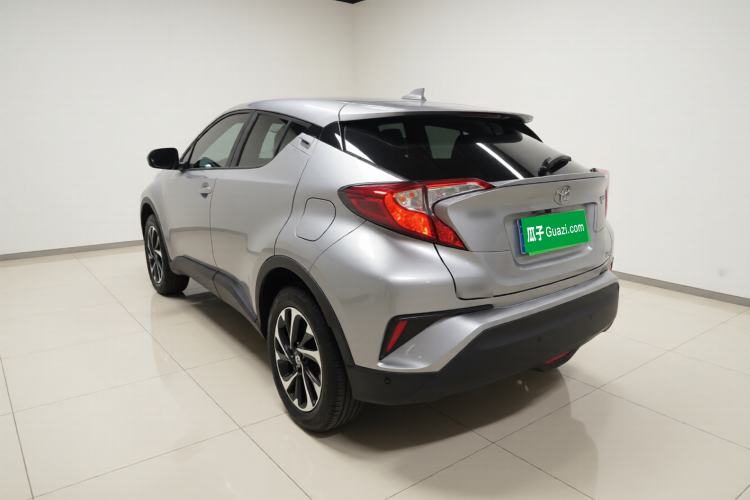 Used Toyota IZOA 2021 2.0L Yichi SPORT
