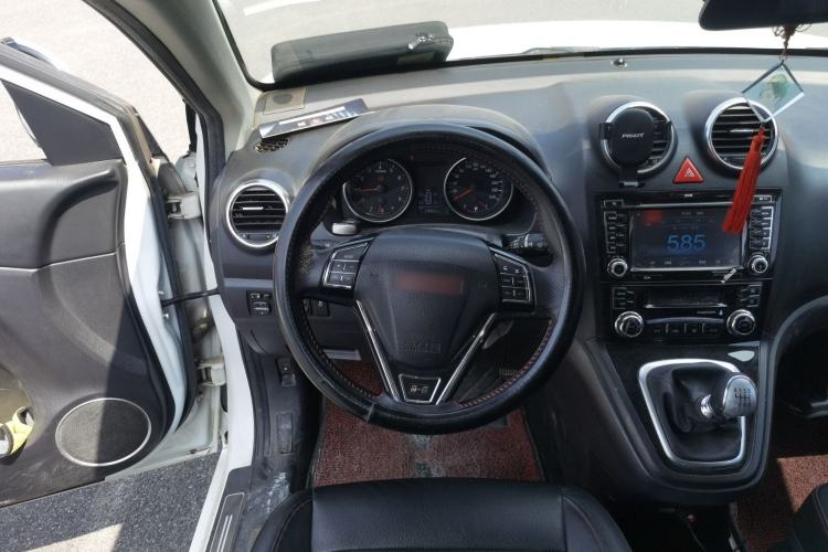 Used Haval H6 2015 Upgraded Model 1.5T Manual Two-Wheel Drive Elite Version