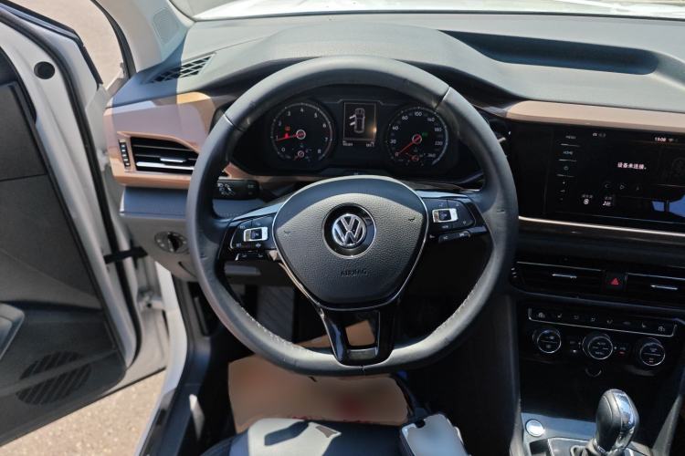 Used Volkswagen Tharu 2020 280TSI Two-Wheel Drive Luxury Plus Version China VI Standard
