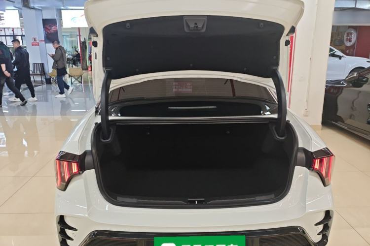 Used Lynk & Co 03 2023 1.5TD DCT JingPlus
