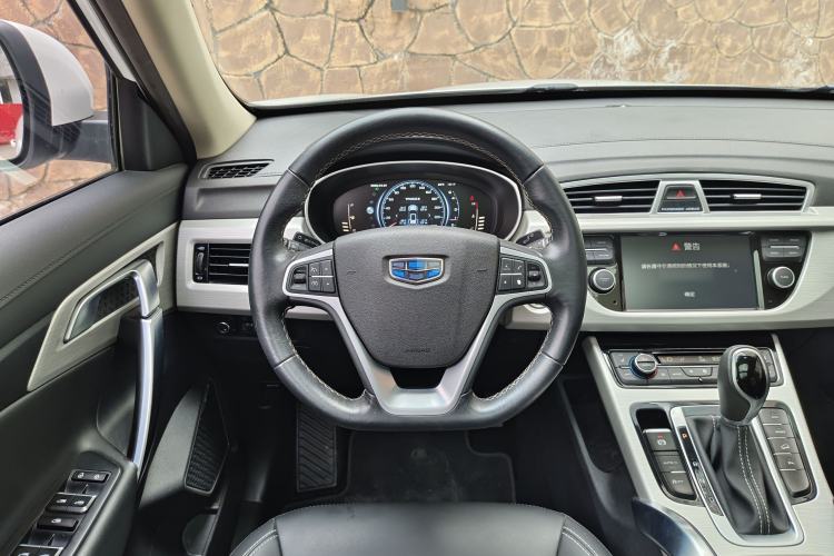 Used Geely Auto Emgrand X7 Sport 2018 1.8TD Automatic Two-Wheel Drive Smart Connect 4G Internet Edition Steering Wheel